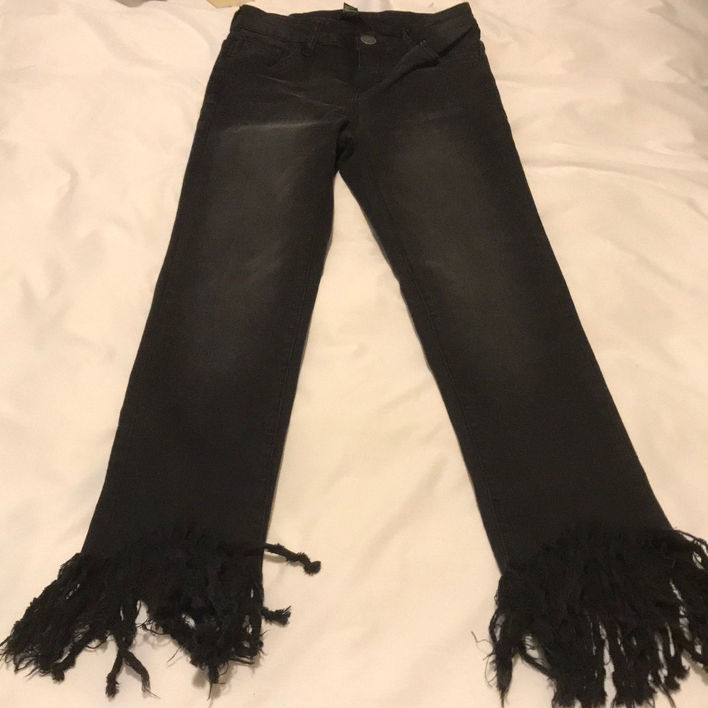Black skinny jeans